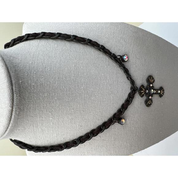 Vintage Style Cross Pendant Necklace with Rhinestones - Picture 2 of 9